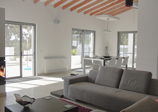 Lounge_to_Dining_area