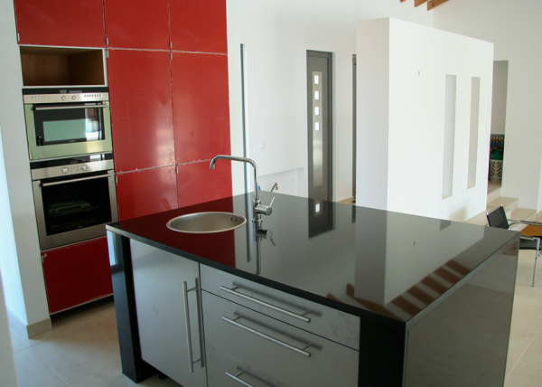 Kitchen island to entrance