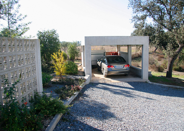 Armazine/machine storage